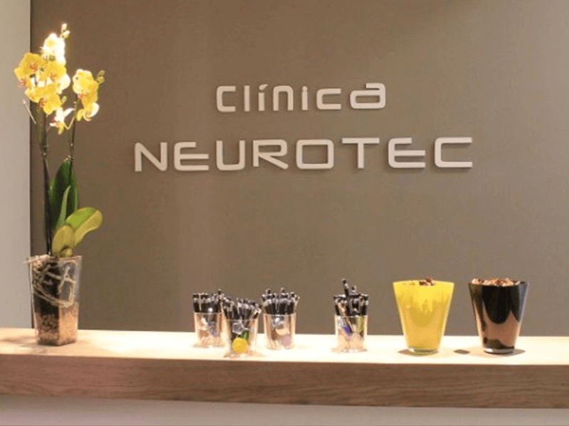 Imagen de la recepción de la clínica Neurotec.